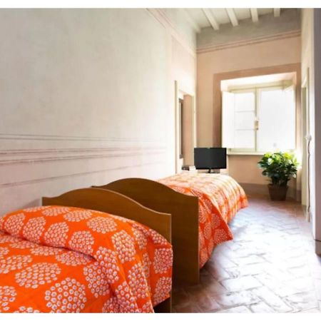 Hotel Palazzo Piazza Mazzini Pescia Exterior foto